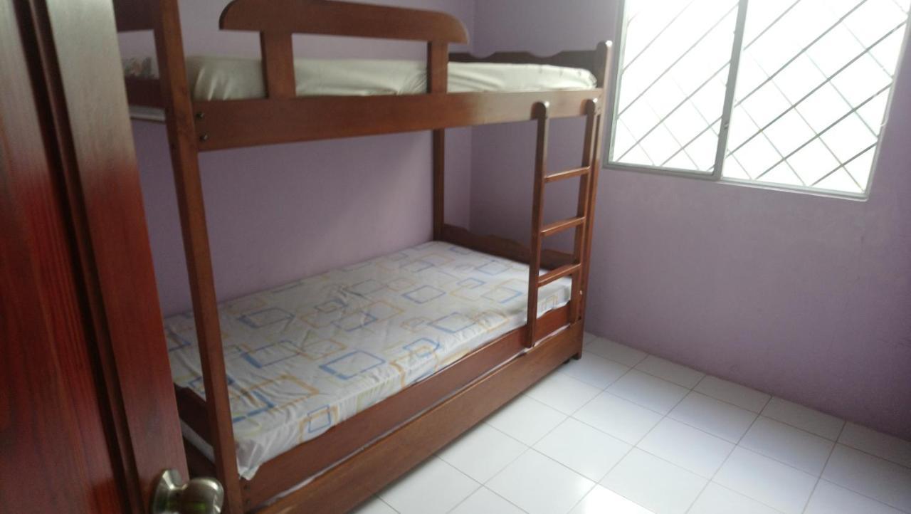 Beach House In Punta Carnero Salinas / Casa المظهر الخارجي الصورة